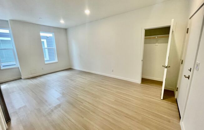 **Move-In Special: 6 WEEKS FREE RENT** | New Construction Luxury Apartments| Arbor Lodge Neighborhood | W/D in Unit
