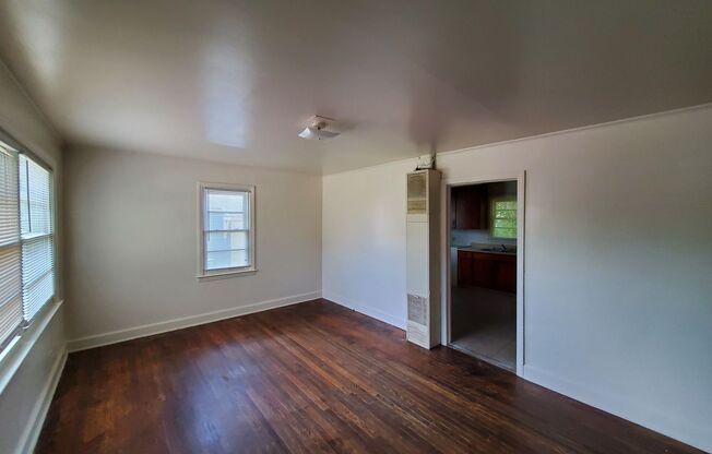 2 Bedroom House in Greensboro!
