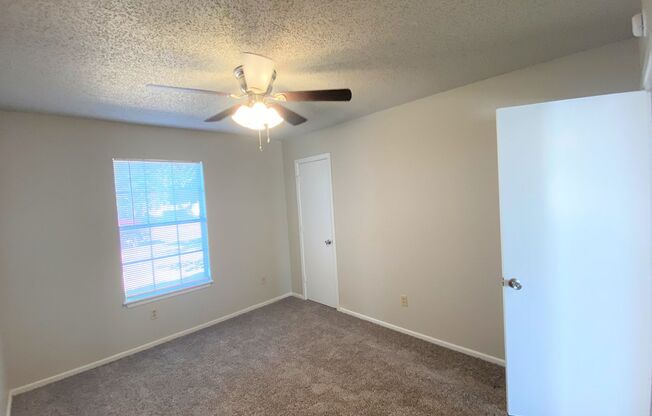 **BEAUTIFUL PARK LORRAINE ADDITION HOME**