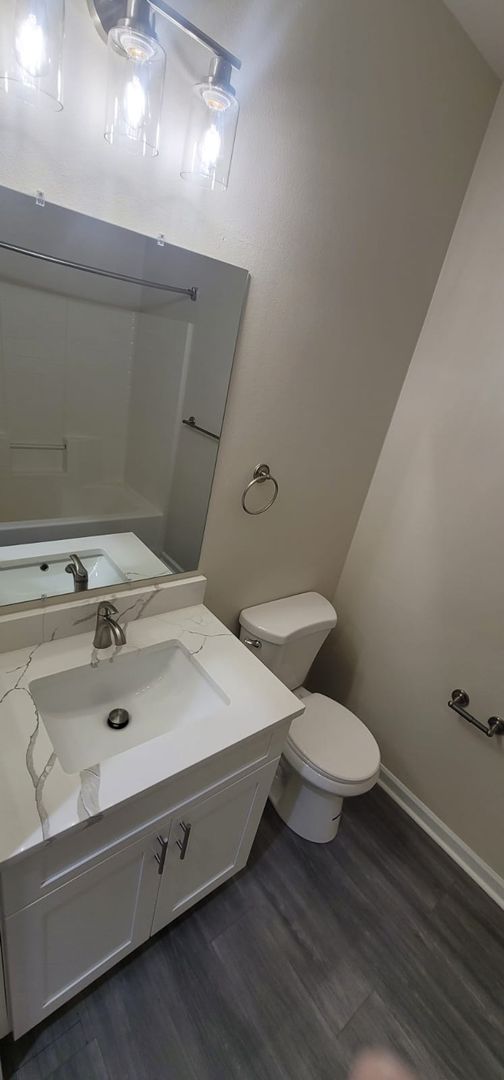 Main Place Apartments