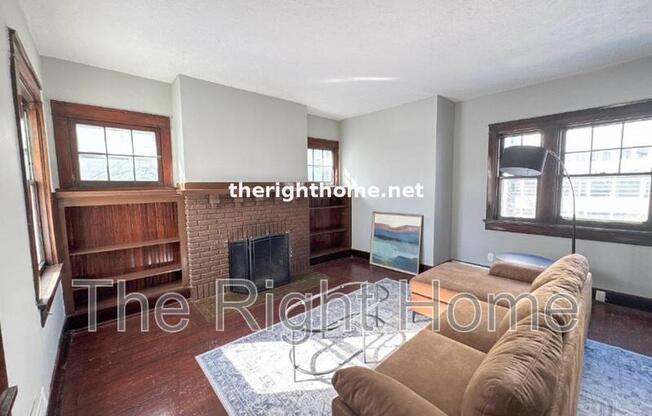 3021 Harney St Apt 3