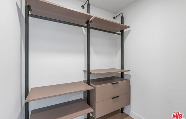 2 beds, 2 baths, 1,060 sqft, $4,995, Unit 232