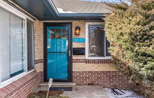 Updated Townhome in NE Park Hill!