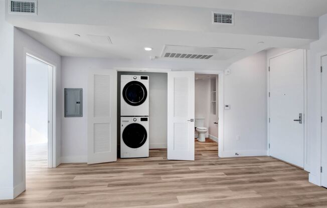 1 bed, 1 bath, 493 sqft, $2,328, Unit 326