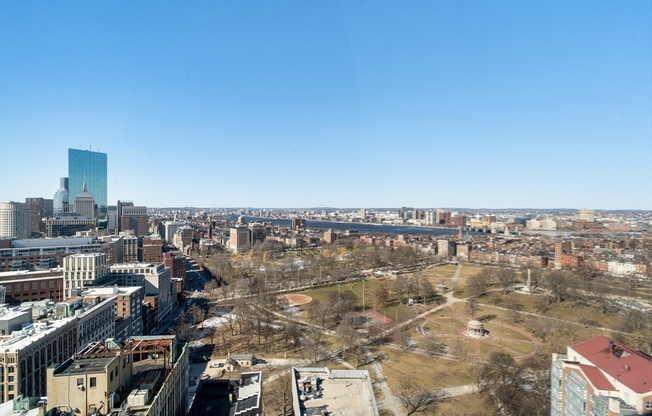 3 beds, 4.5 baths, 3,246 sqft, $35,000, Unit 30E