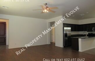 3444 E BETSY LN