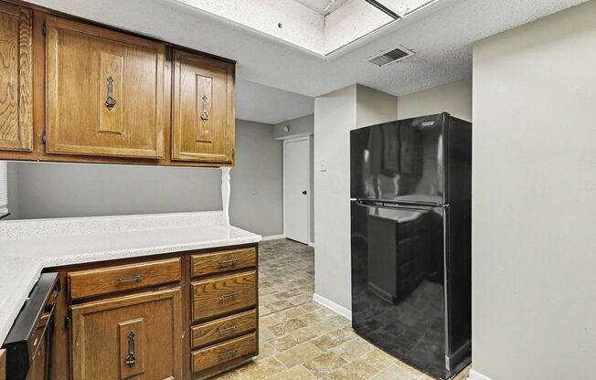 3 beds, 2.5 baths, 1,300 sqft, $1,495, Unit Chapel Dr-6825