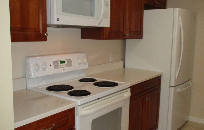 2 beds, 2 baths, $1,850, Unit (Unit G)