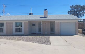 Welcome Home ! 3 bedroom 1.5 bath rental -DUPLEX