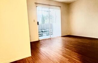 2 beds, 2 baths, $2,000, Unit 106