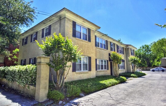 117W-117 Wentworth Street