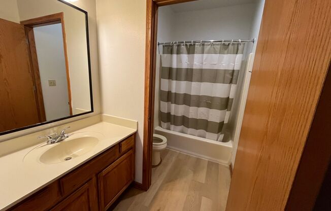 2 beds, 2 baths, 1,227 sqft, $1,625, Unit 3028