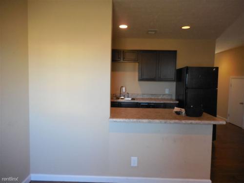 2 beds, 1.5 baths, 1,200 sqft, $1,295