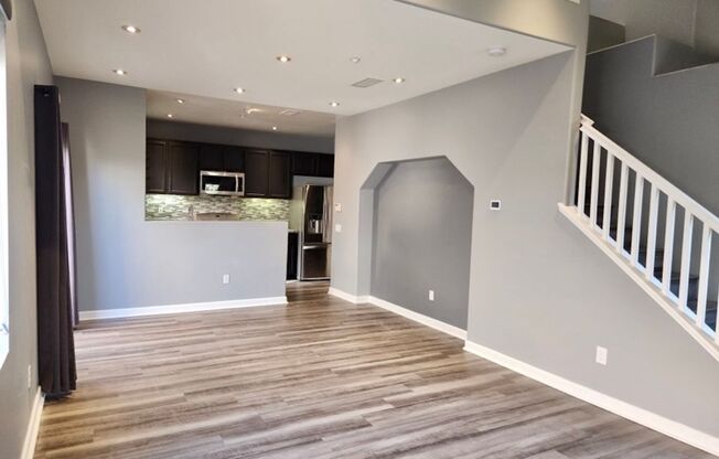 Remodeled 3 bedroom townhome in Simi Valley