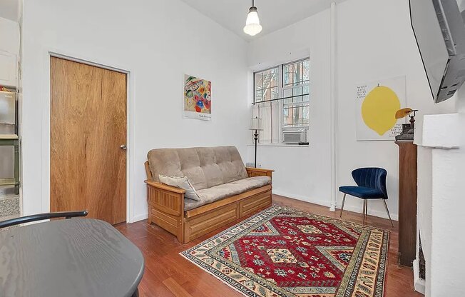 2 beds, 1 bath, $6,395, Unit 1