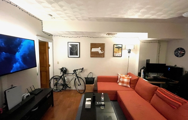 251 SARATOGA ST