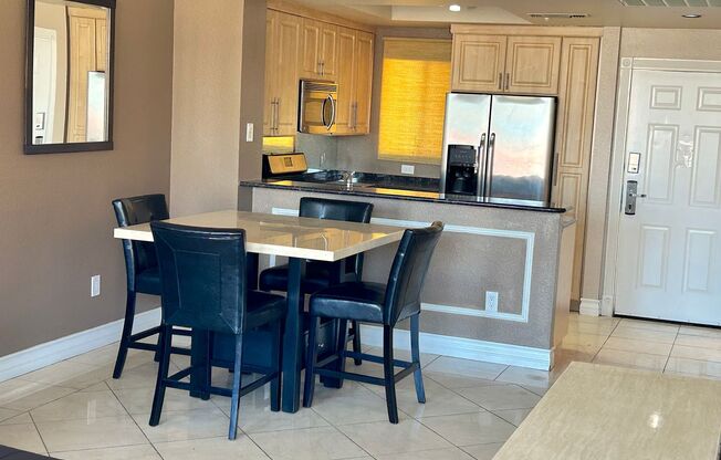 1 bed, 1 bath, $1,700, Unit #322