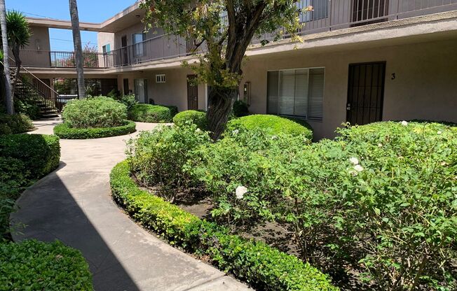 WINDSOR COURT APARTMENTS