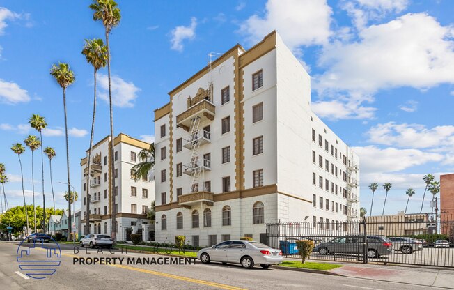 Welcome to 418 S. Normandie Ave.