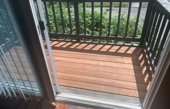 1 bed, 1 bath, 860 sqft, $1,195, Unit 32