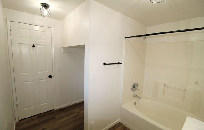 Studio, 1 bath, $1,800, Unit 277-16