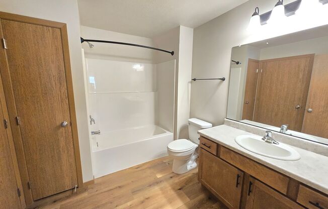 1 bed, 1 bath, 756 sqft, $1,025, Unit 3400 207