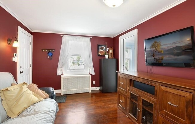 19 FAIRVIEW AVE