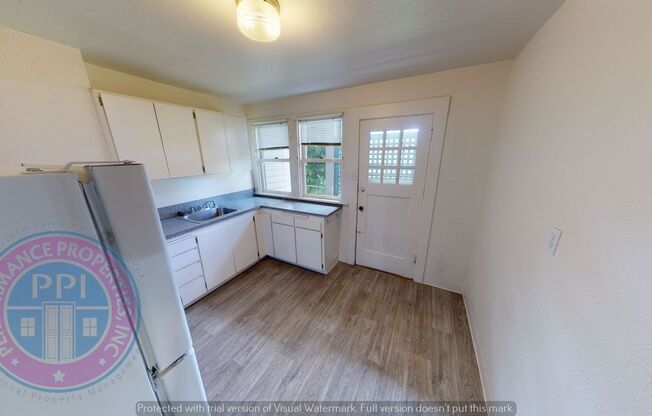 1 bed, 1 bath, 1,000 sqft, $1,495, Unit 423 Lower