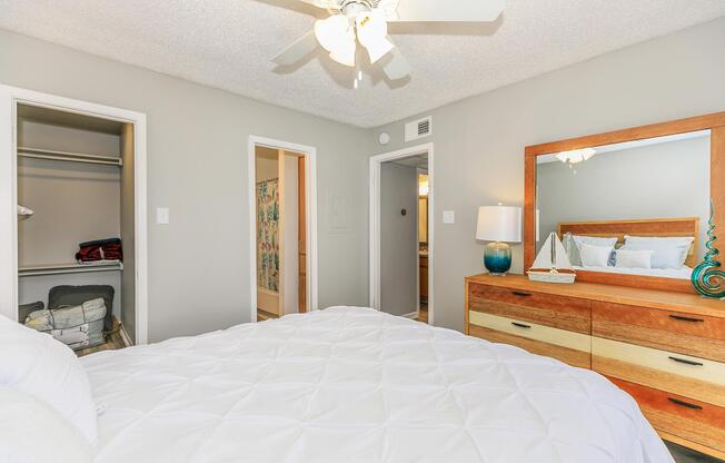 2 beds, 2 baths, 850 sqft, $1,179