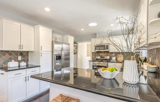 770 N 16 ST