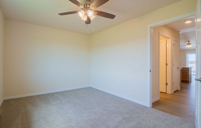 1 bed, 1 bath, 749 sqft, $1,324, Unit EC 4237-09