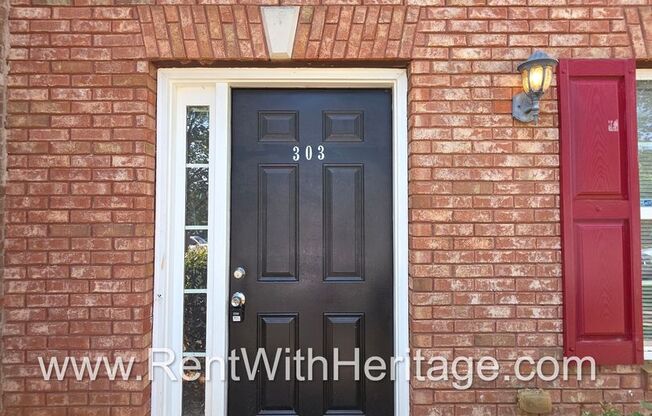 Fantastic 4bd/2.5ba Townhome/ Swim Tennis/ Great Location