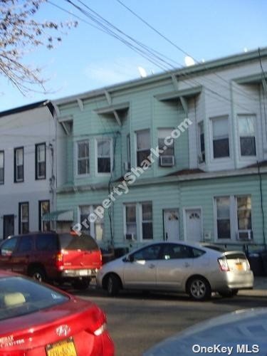 41st St