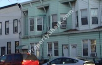 41st St
