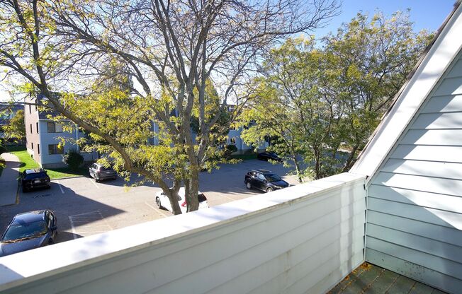 1 bed, 1 bath, 775 sqft, $2,400, Unit 76-6