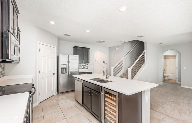 112 ALAMERE DRIVE SW