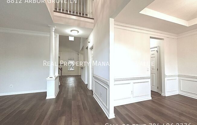 8812 ARBOR GRV LN