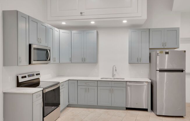 1 bed, 1 bath, 700 sqft, $1,700, Unit 1C