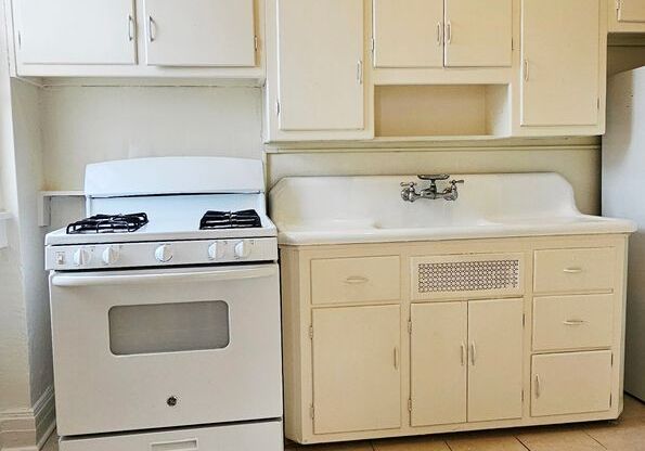 1 bed, 1 bath, 550 sqft, $1,500, Unit 311