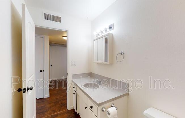 420 BUCKEYE TERRACE 1