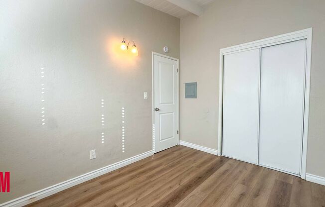 2 beds, 1 bath, $1,999, Unit F