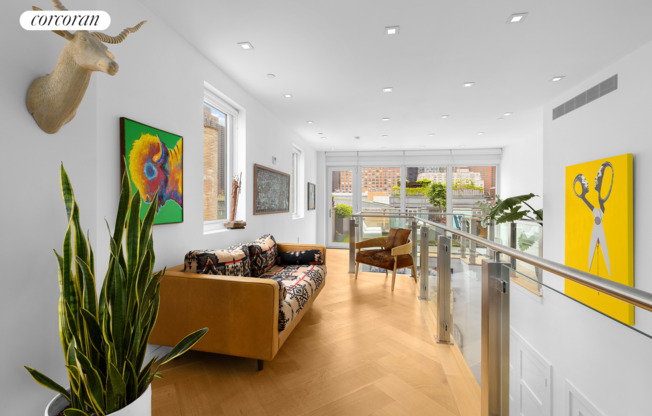 805 9 AVE