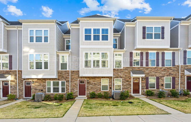 9769 OAKLAWN BLVD NW