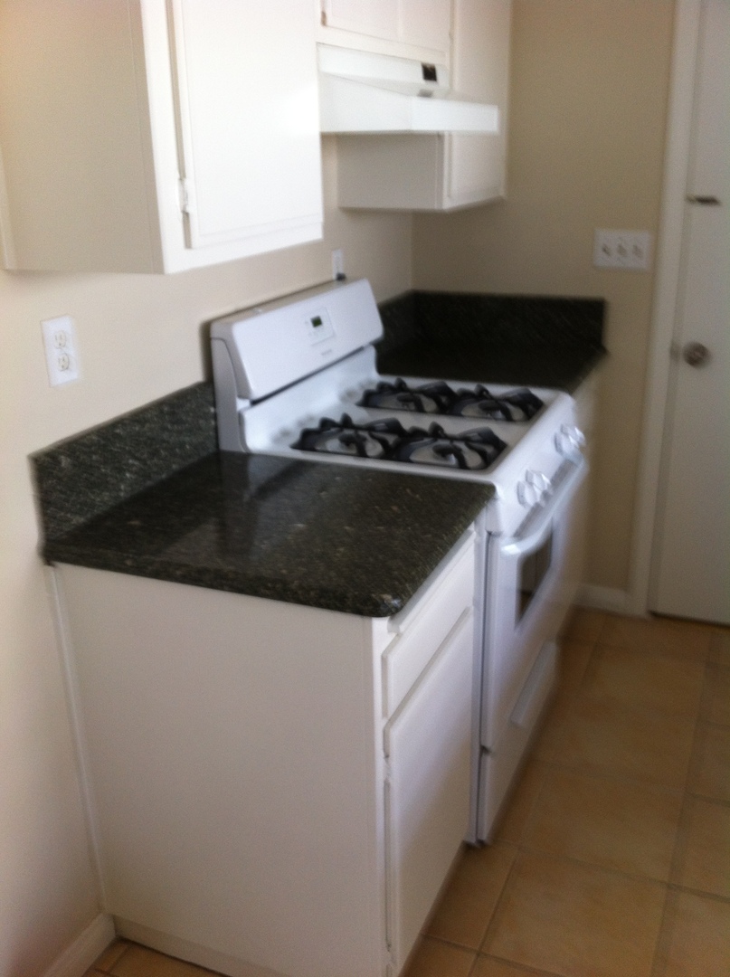 Todd Ranch Condo Welcome to the Todd Ranch Condo, 3-bedroom, 2-bathroom home located in the vibrant city of Ventura