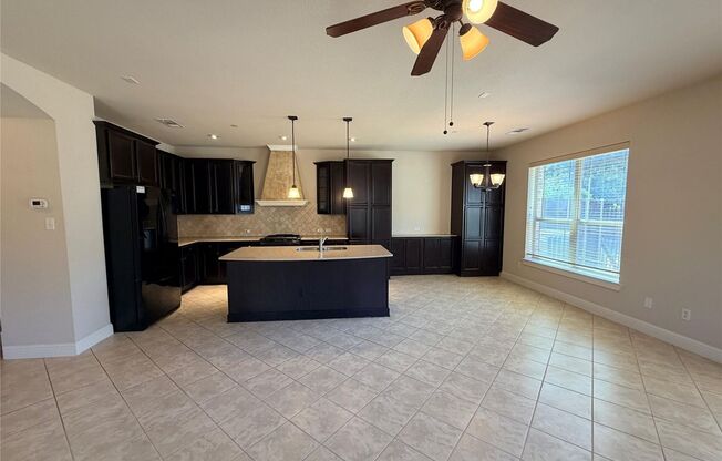 2 beds, 2.5 baths, $2,575
