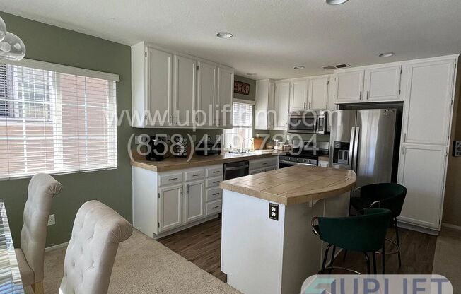 Charming 2-Bedroom Condo in Otay Ranch – Perfect Location, Perfect Amenities!