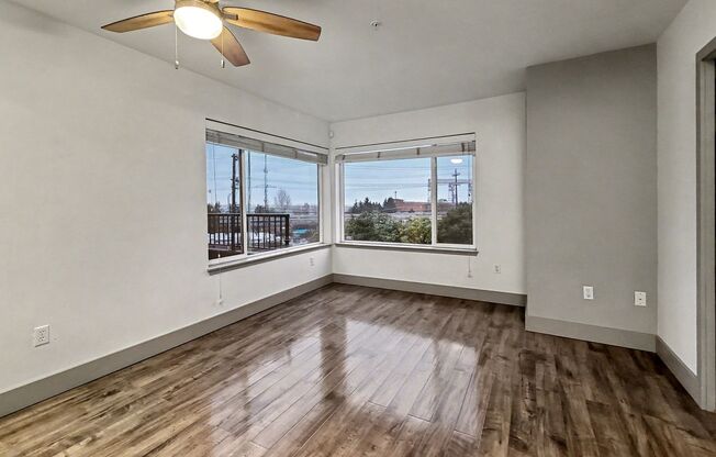 AVAILABLE NOW! Beautiful Queen Anne Condo with Puget Sound Views & Secure Parking!