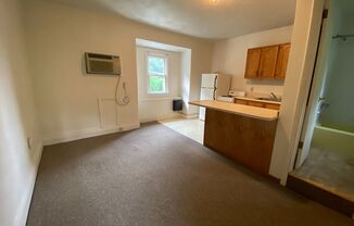 1 bed, 1 bath, $755, Unit 77#3