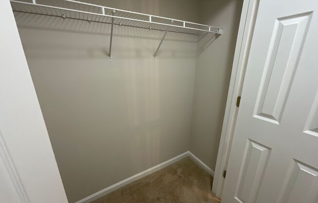 1 bed, 1 bath, 765 sqft, $1,125, Unit 2752-9