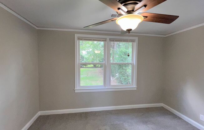 2 beds, 1 bath, $1,035